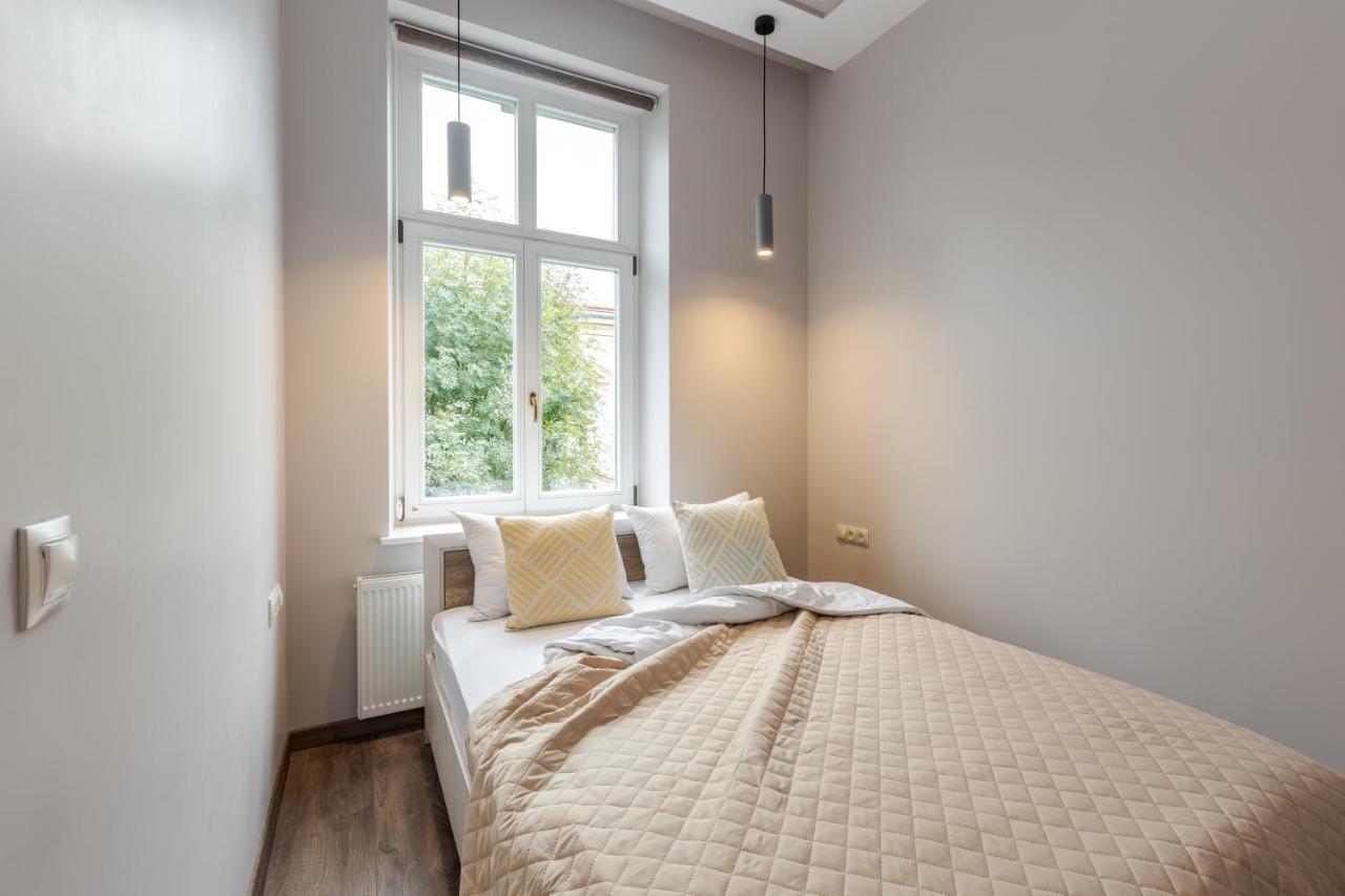 Inshiapartments On Kovzhuna Str Lviv Exterior photo